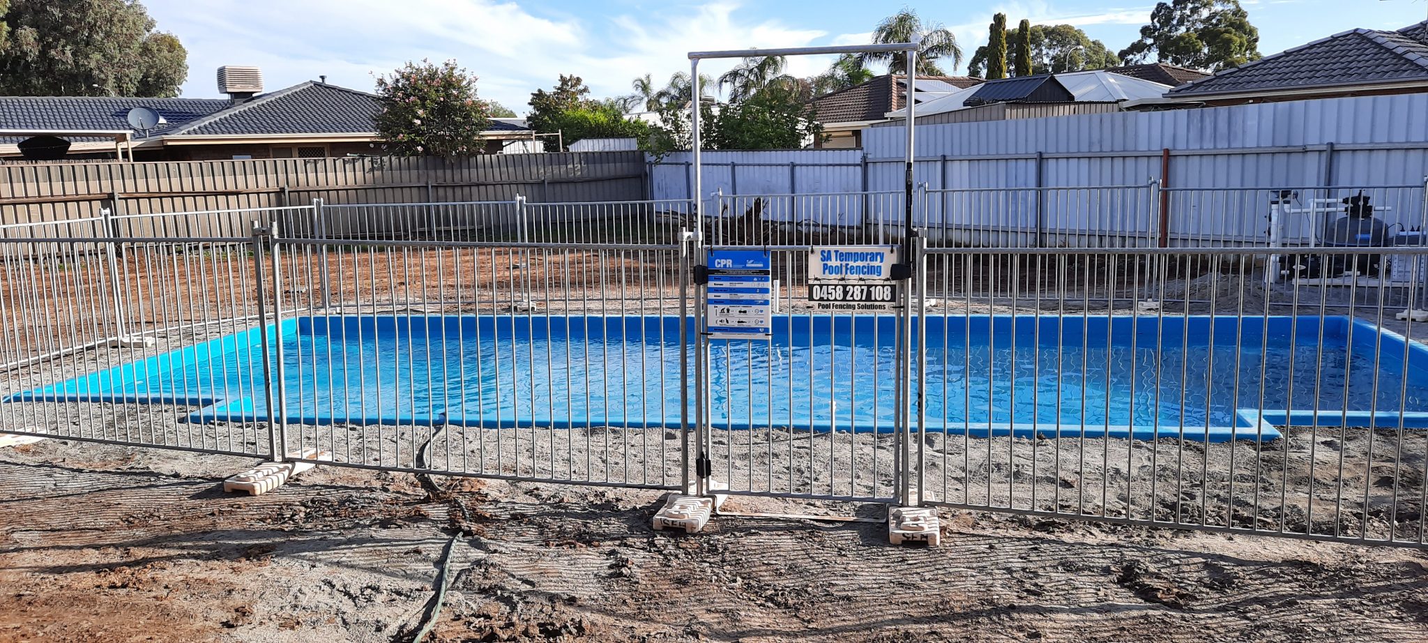 temporary pool fence